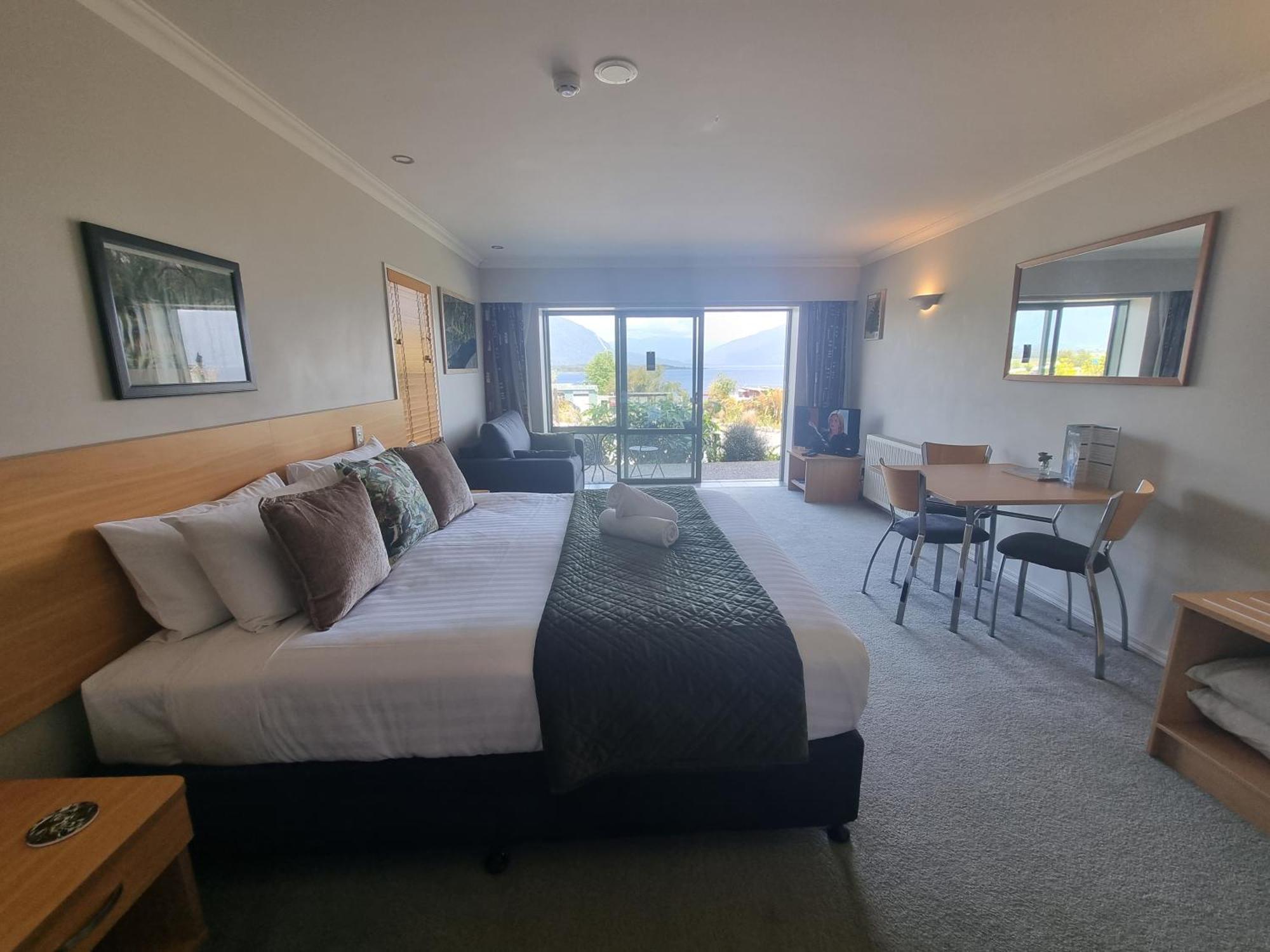 Hotel Lake Brunner Greymouth Εξωτερικό φωτογραφία