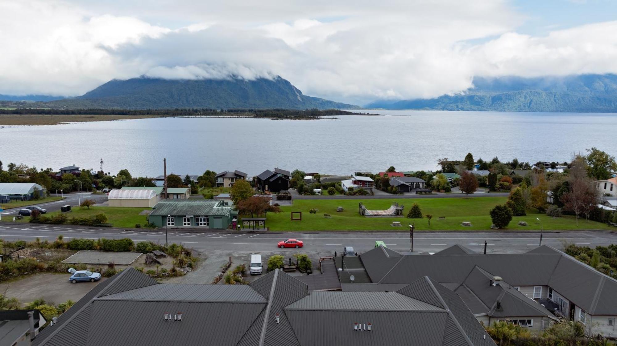 Hotel Lake Brunner Greymouth Εξωτερικό φωτογραφία