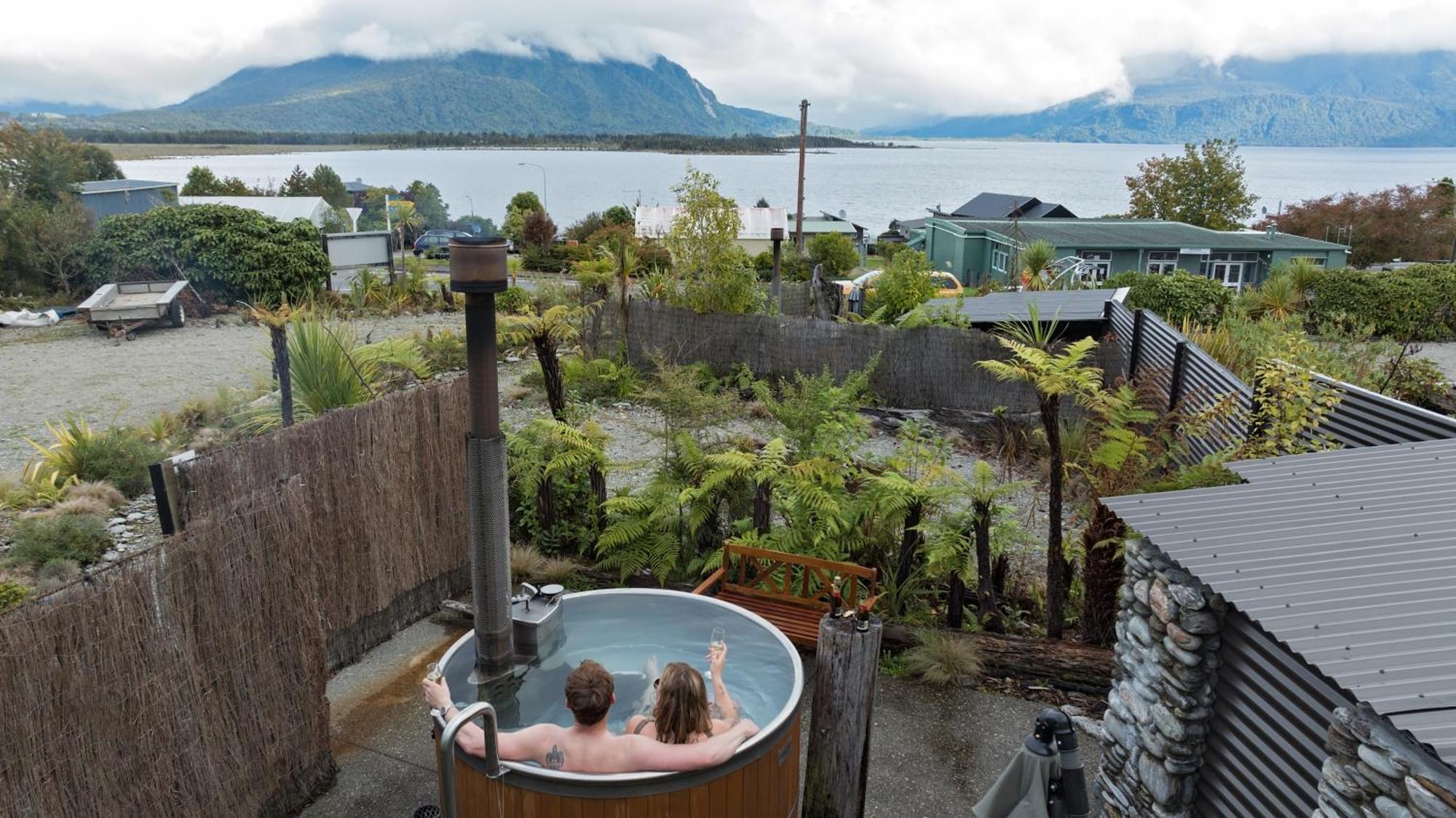 Hotel Lake Brunner Greymouth Εξωτερικό φωτογραφία