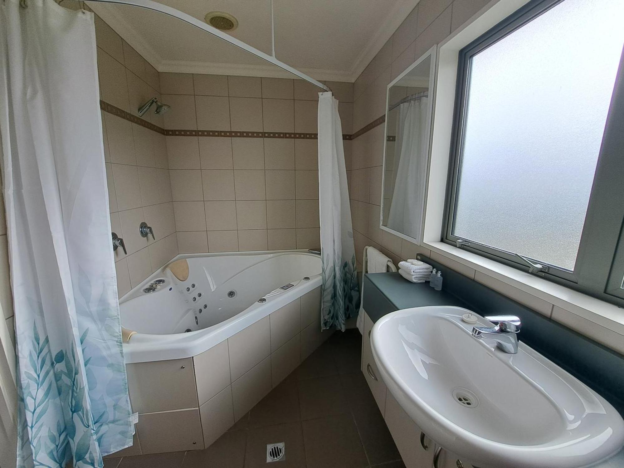 Hotel Lake Brunner Greymouth Εξωτερικό φωτογραφία