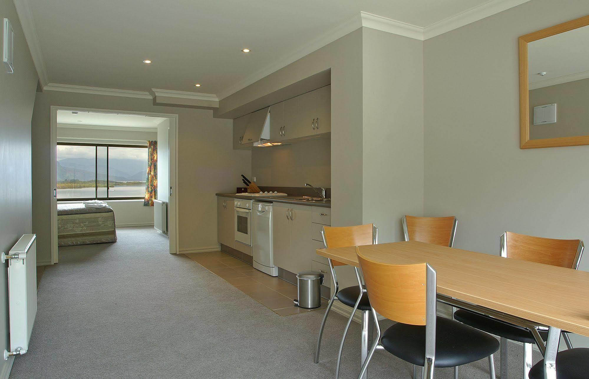 Hotel Lake Brunner Greymouth Εξωτερικό φωτογραφία