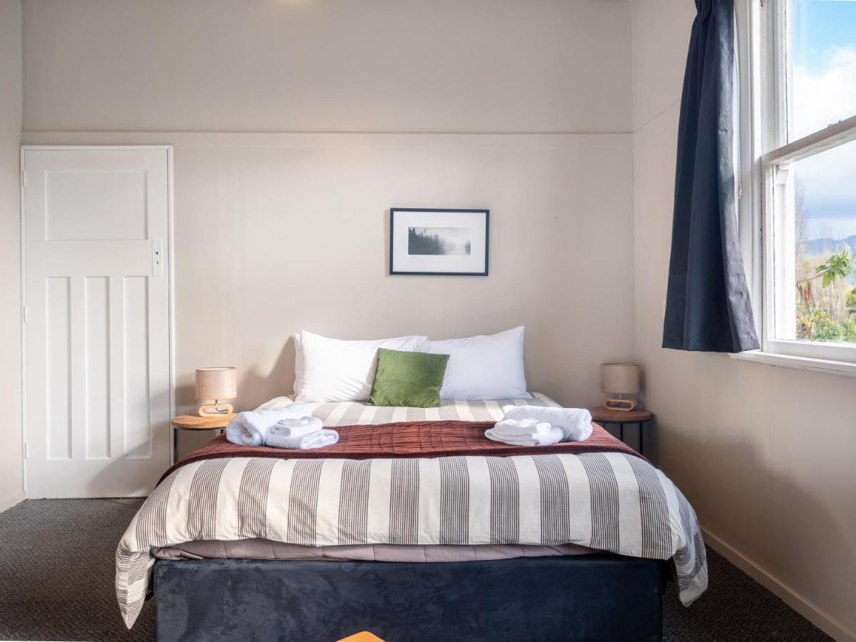Hotel Lake Brunner Greymouth Εξωτερικό φωτογραφία